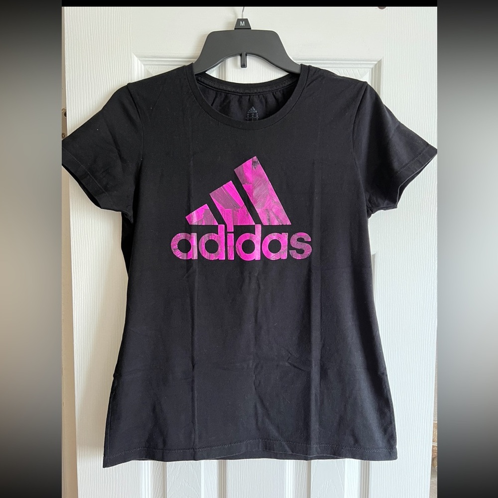 Women’s Adidas T-shirt, Medium